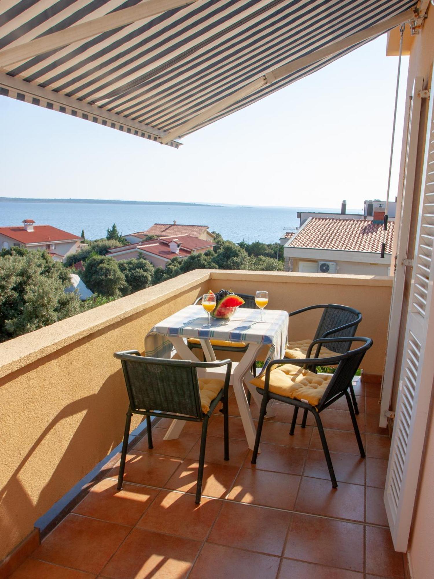 מאנדרה Apartments Villa Ana מראה חיצוני תמונה