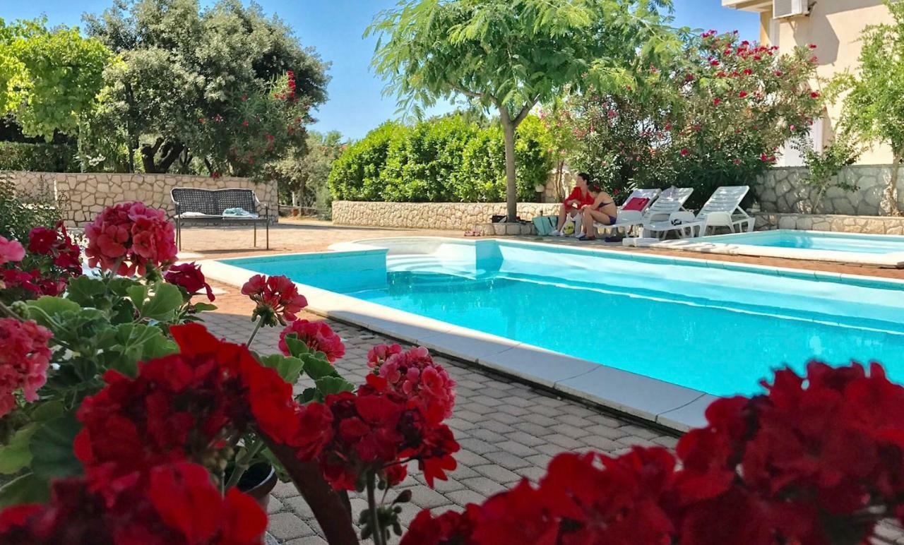 מאנדרה Apartments Villa Ana מראה חיצוני תמונה
