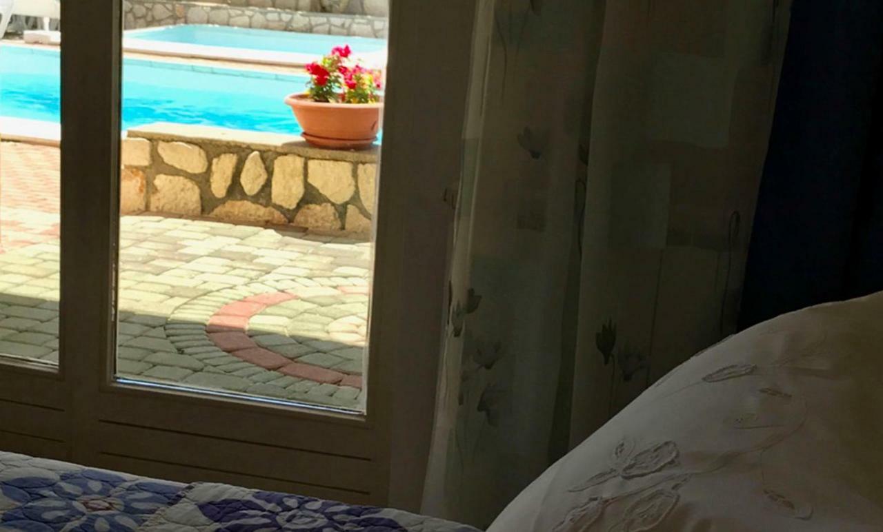 מאנדרה Apartments Villa Ana מראה חיצוני תמונה